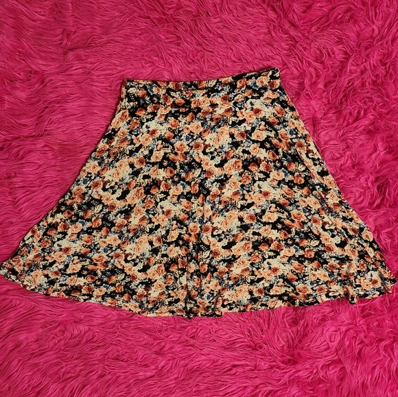 Floral Skater Skirt - Picture 4 of 4